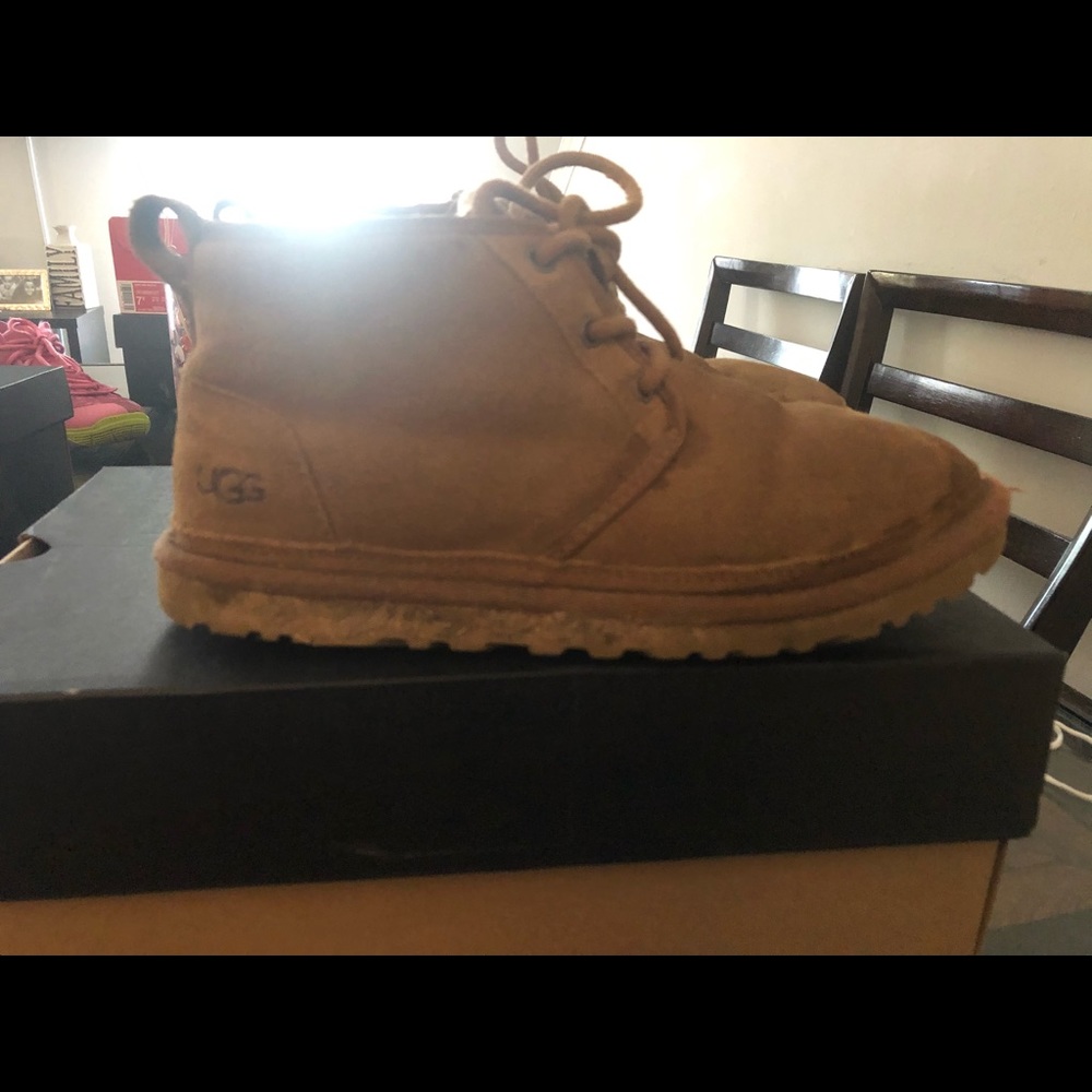UGG Nuemel boys boots